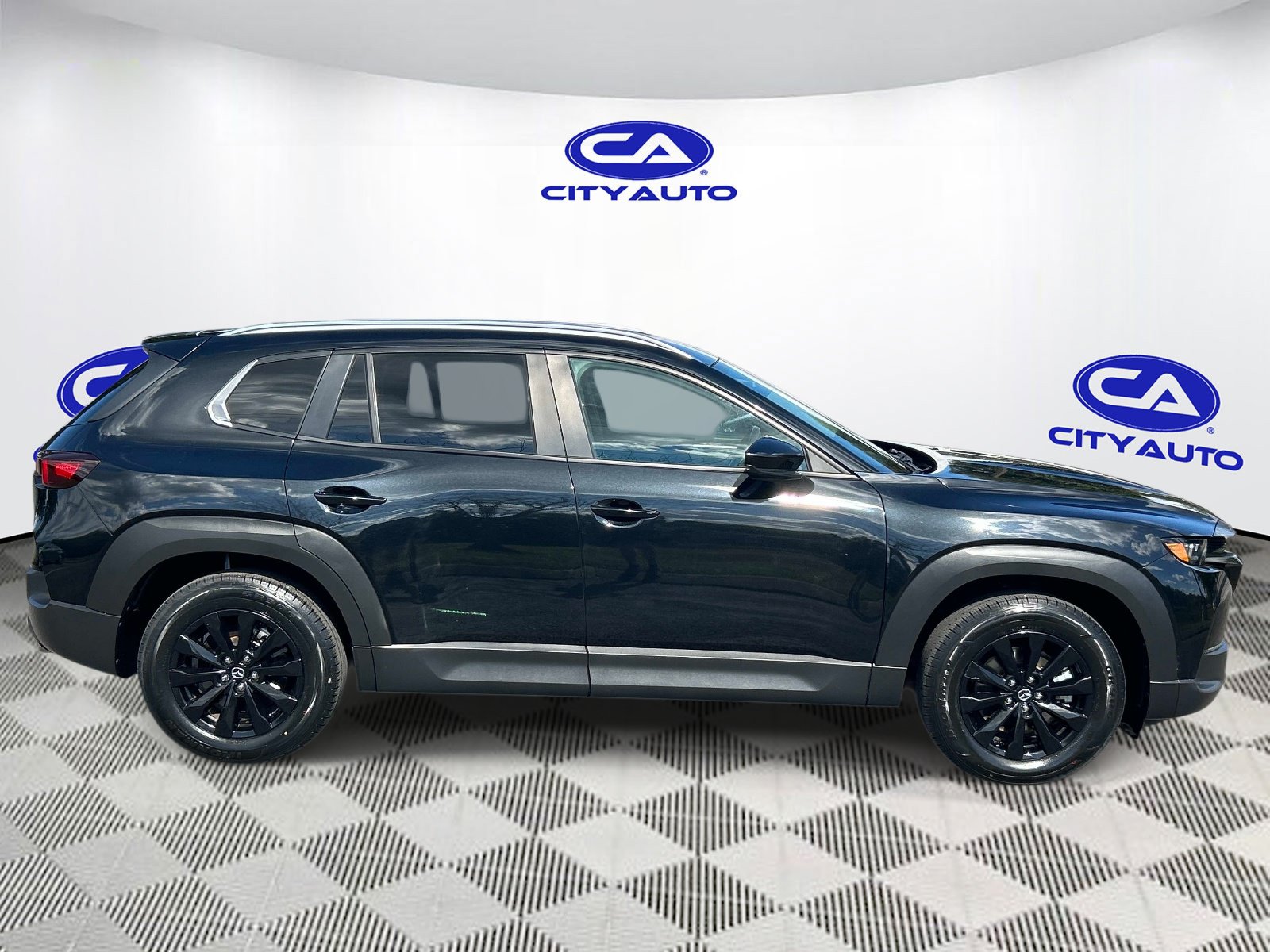 Used 2025 MAZDA CX-50 AWD 2.5 S w/ Preferred Package image 2