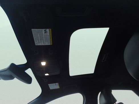 Used 2019 Lincoln MKZ Reserve w/ Reserve Plus Package image 32