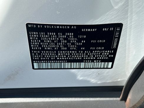 Certified 2022 Volkswagen ID.4 Pro AWD/4WD image 29