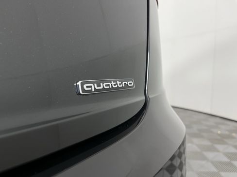 Used 2023 Audi Q8 Prestige image 7