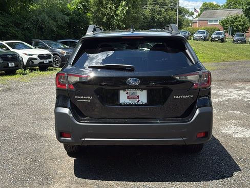Certified 2025 Subaru Outback Premium AWD/4WD image 7