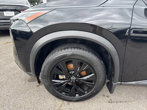 Used 2023 Nissan Rogue SV w/ SV Premium B Package AWD/4WD image 10