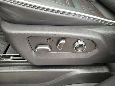 Used 2025 GMC Yukon AT4 Ultimate w/ LPO, Floor Liner Package AWD/4WD image 26