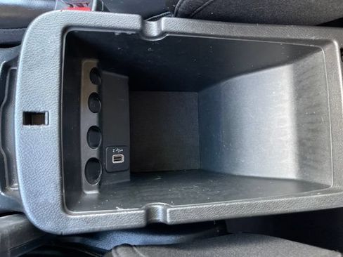 Used 2021 Jeep Cherokee Latitude Plus AWD/4WD image 26