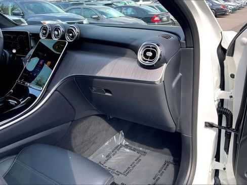 Used 2026 Mercedes-Benz GLC 300 4MATIC image 15