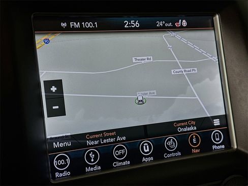 Used 2018 Jeep Grand Cherokee Altitude image 21