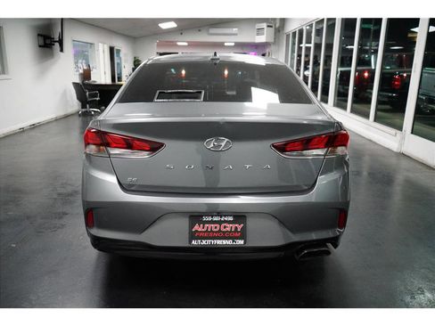 Used 2018 Hyundai Sonata SE w/ Cargo Package image 6