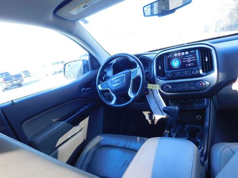 Used 2017 GMC Canyon SLT image 6