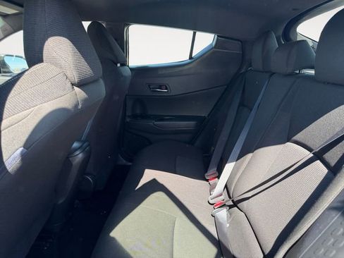 Used 2019 Toyota C-HR LE image 11