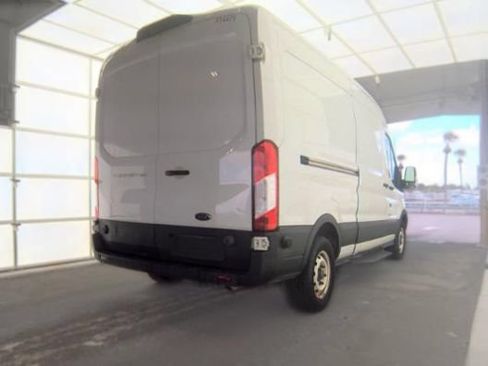 Used 2019 Ford Transit 150 148 Medium Roof RWD image 4