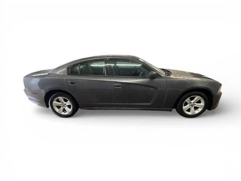 Used 2014 Dodge Charger SE image 7