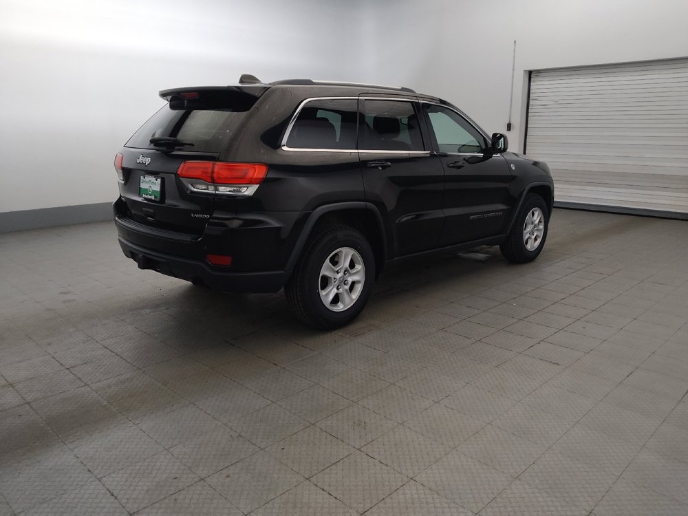 Used 2017 Jeep Grand Cherokee Laredo w/ Quick Order Package 23E AWD/4WD image 10