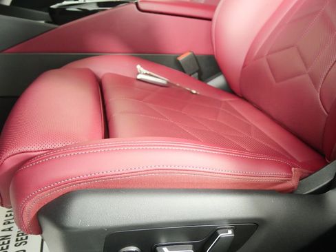 Certified 2025 BMW 530i image 10