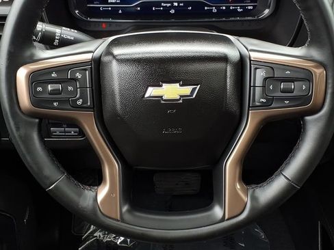 Used 2024 Chevrolet Tahoe High Country AWD/4WD image 16