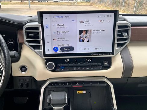 Used 2022 Toyota Tundra 1794 Edition image 6