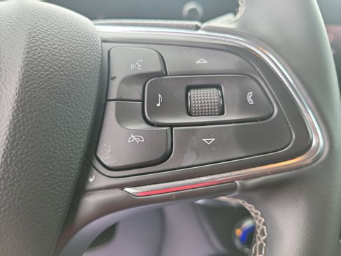 Used 2025 Buick Encore GX Preferred FWD image 24
