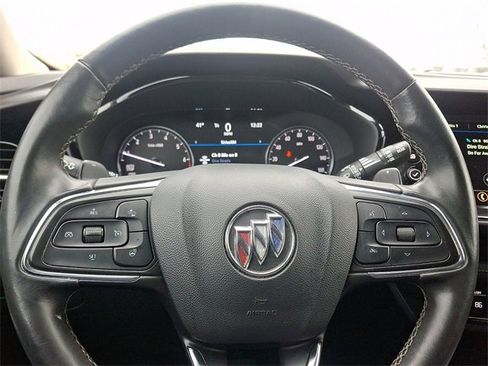 Used 2023 Buick Envision Essence image 18