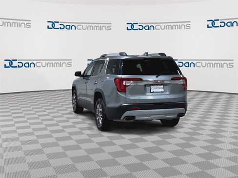 Used 2023 GMC Acadia SLT image 7