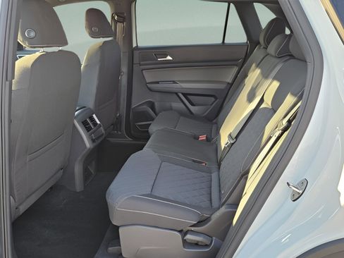 Used 2021 Volkswagen Atlas Cross Sport S image 9