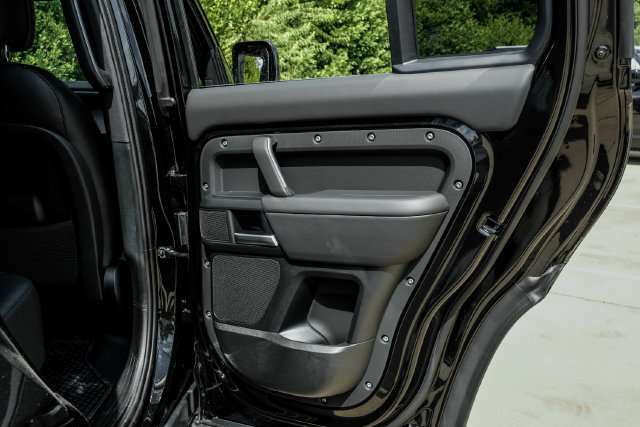 New 2026 Land Rover Defender 110 X-Dynamic SE AWD/4WD image 55