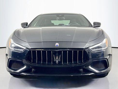 Used 2018 Maserati Ghibli S GranSport image 2