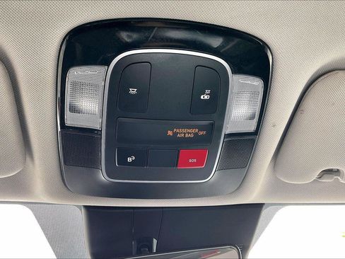 Used 2025 Hyundai Sonata SEL FWD image 34