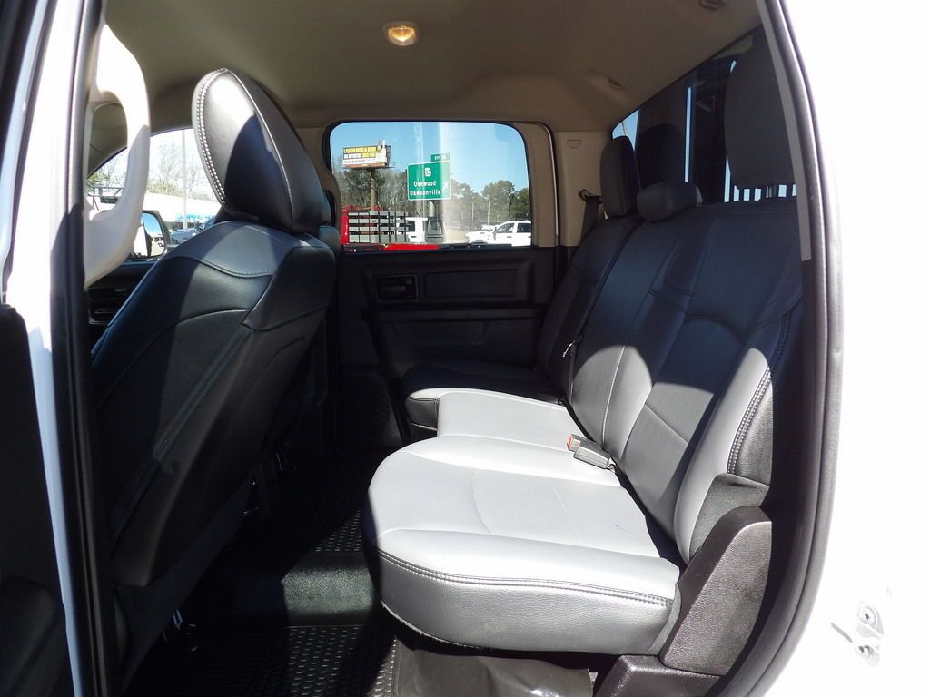 Used 2020 RAM 5500 Tradesman RWD image 30