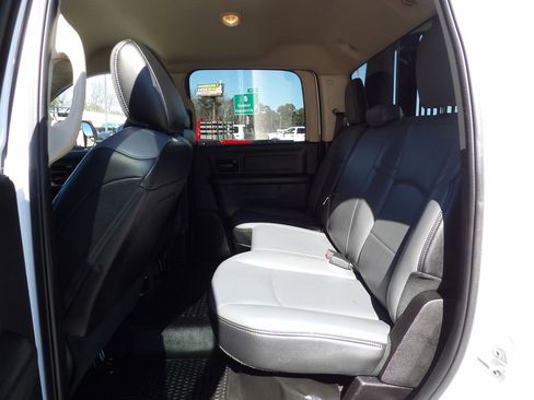 Used 2020 RAM 5500 Tradesman RWD image 30