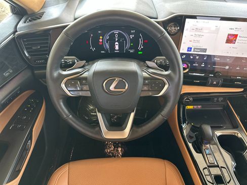 Used 2026 Lexus NX 350h AWD w/ Accessory Package (2T) image 16