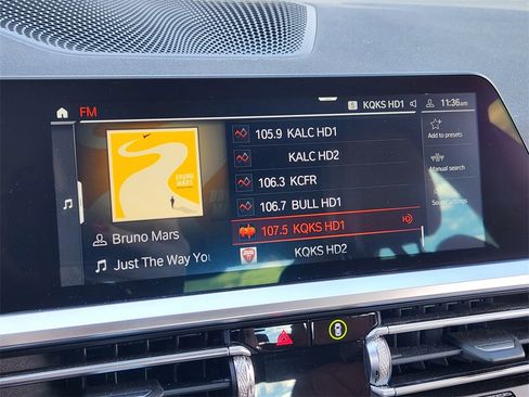 Used 2022 BMW 330i xDrive Sedan w/ Premium Package image 27