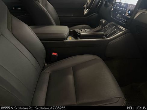 Used 2025 Lexus GX 550 image 30