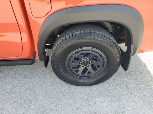 Used 2025 Nissan Frontier Pro-X w/ Pro Convenience Package image 19