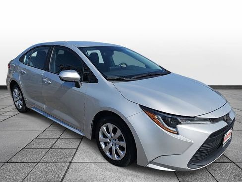Used 2023 Toyota Corolla LE FWD image 3