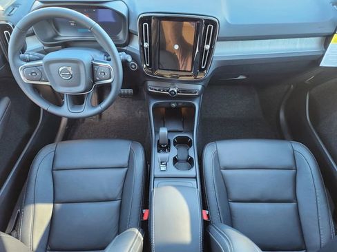 New 2026 Volvo XC40 B5 Core image 11