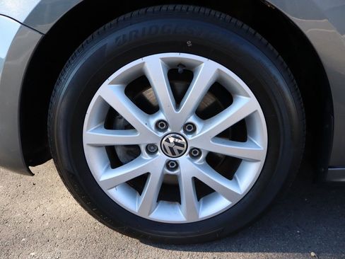 Used 2013 Volkswagen Jetta SE image 42