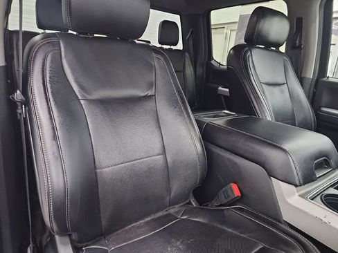 Used 2019 Ford F350 Lariat w/ Chrome Package image 29