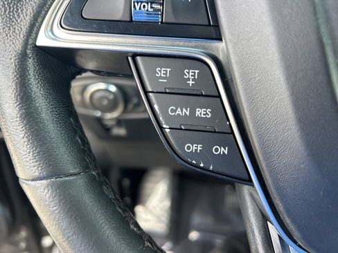 Used 2020 Lincoln Nautilus FWD image 46