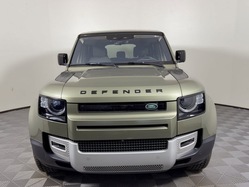 Used 2020 Land Rover Defender 110 HSE AWD/4WD image 6