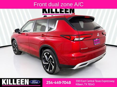 Used 2024 Mitsubishi Outlander SE Black Edition image 6