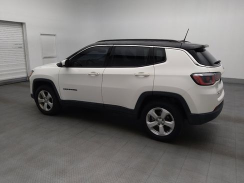 Used 2018 Jeep Compass Latitude w/ Popular Equipment Group AWD/4WD image 3