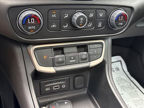 Certified 2024 GMC Terrain Denali w/ Denali Premium Package AWD/4WD image 15