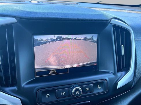 Used 2022 GMC Terrain SLE FWD image 26