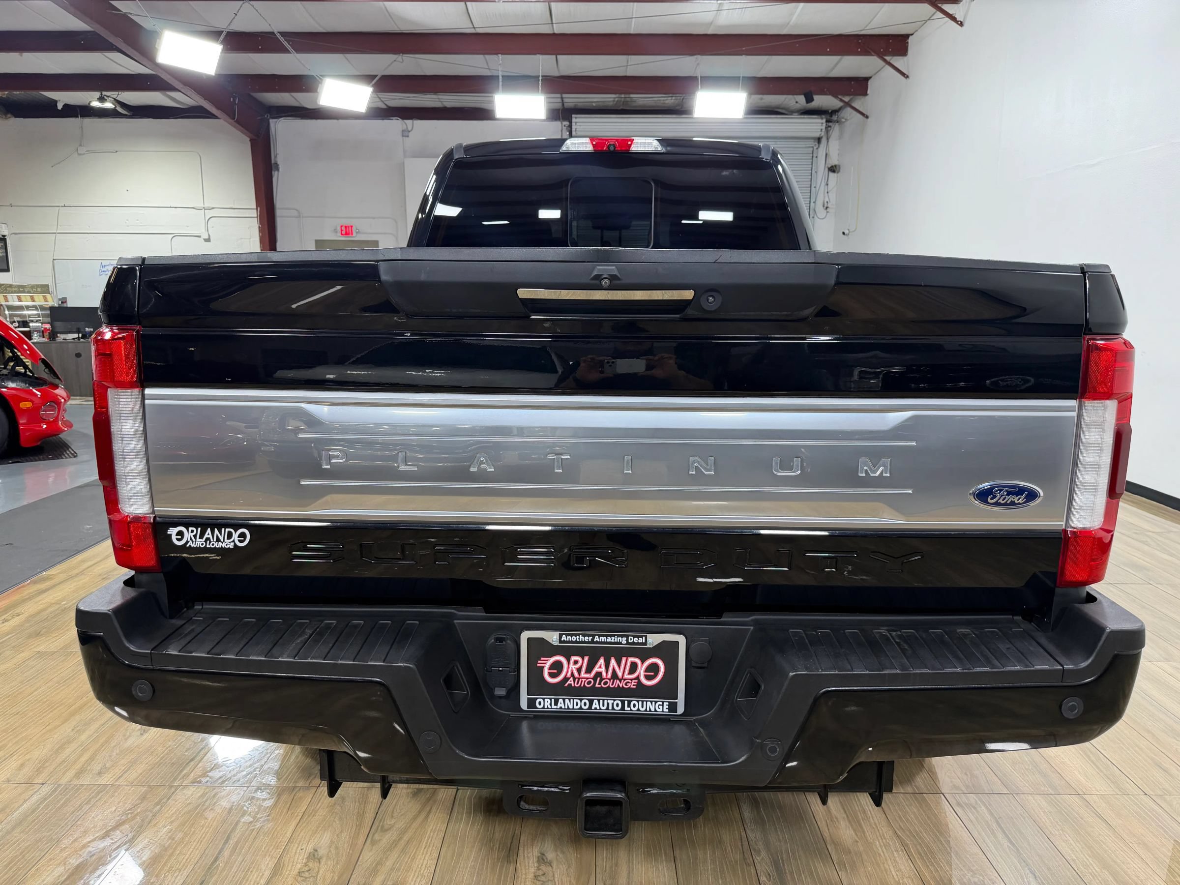 Used 2019 Ford F250 Platinum w/ Platinum Ultimate Package AWD/4WD image 7