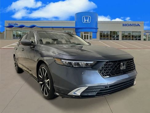 New 2026 Honda Accord Touring image 9