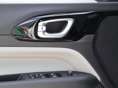 New 2026 Jeep Compass Limited image 22