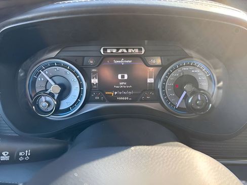 Used 2019 RAM 1500 Limited image 22