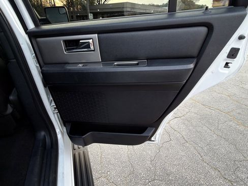 Used 2017 Ford Expedition XLT w/ Equipment Group 201A image 20