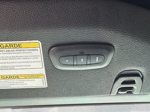 Used 2022 Jeep Wrangler Unlimited Sahara w/ Safety Group AWD/4WD image 33