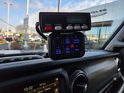 Used 2022 Jeep Wrangler Unlimited Rubicon 4xe image 22