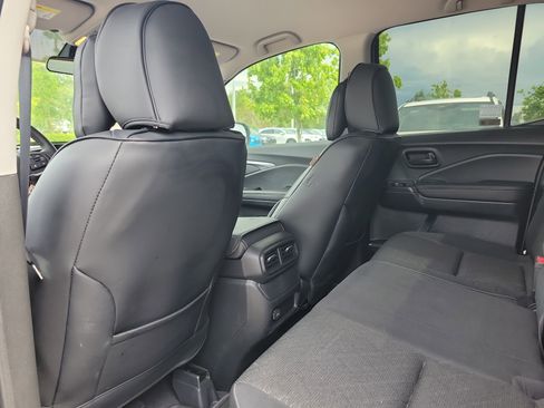 Certified 2025 Honda Ridgeline Sport image 14